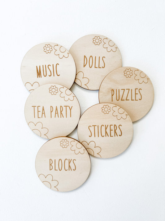 Labels - personalised daisy - round